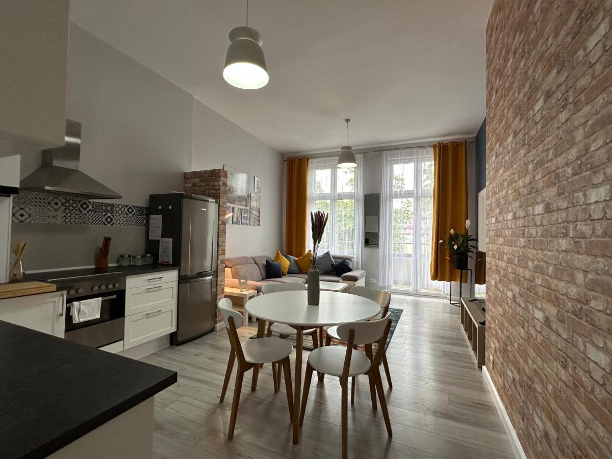 Apartament Wroclawia Exterior foto